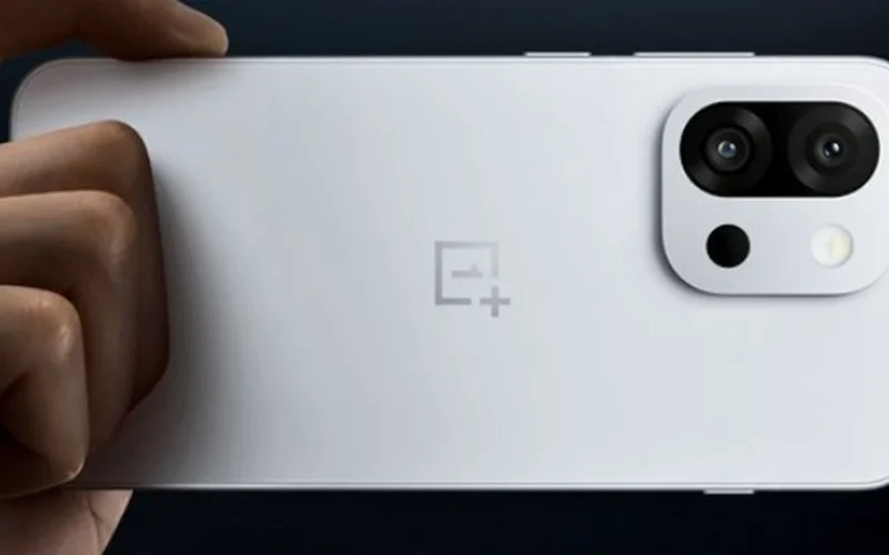 ميتاز تكشف عن نظارة ذكية مميزة وريلمي تطلق هاتف GT 8 Pro بقوة عالية